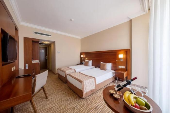 Salamis Bay Conti Resort Hotel & Casino Famaguszta Szoba fotó A room at the hotel