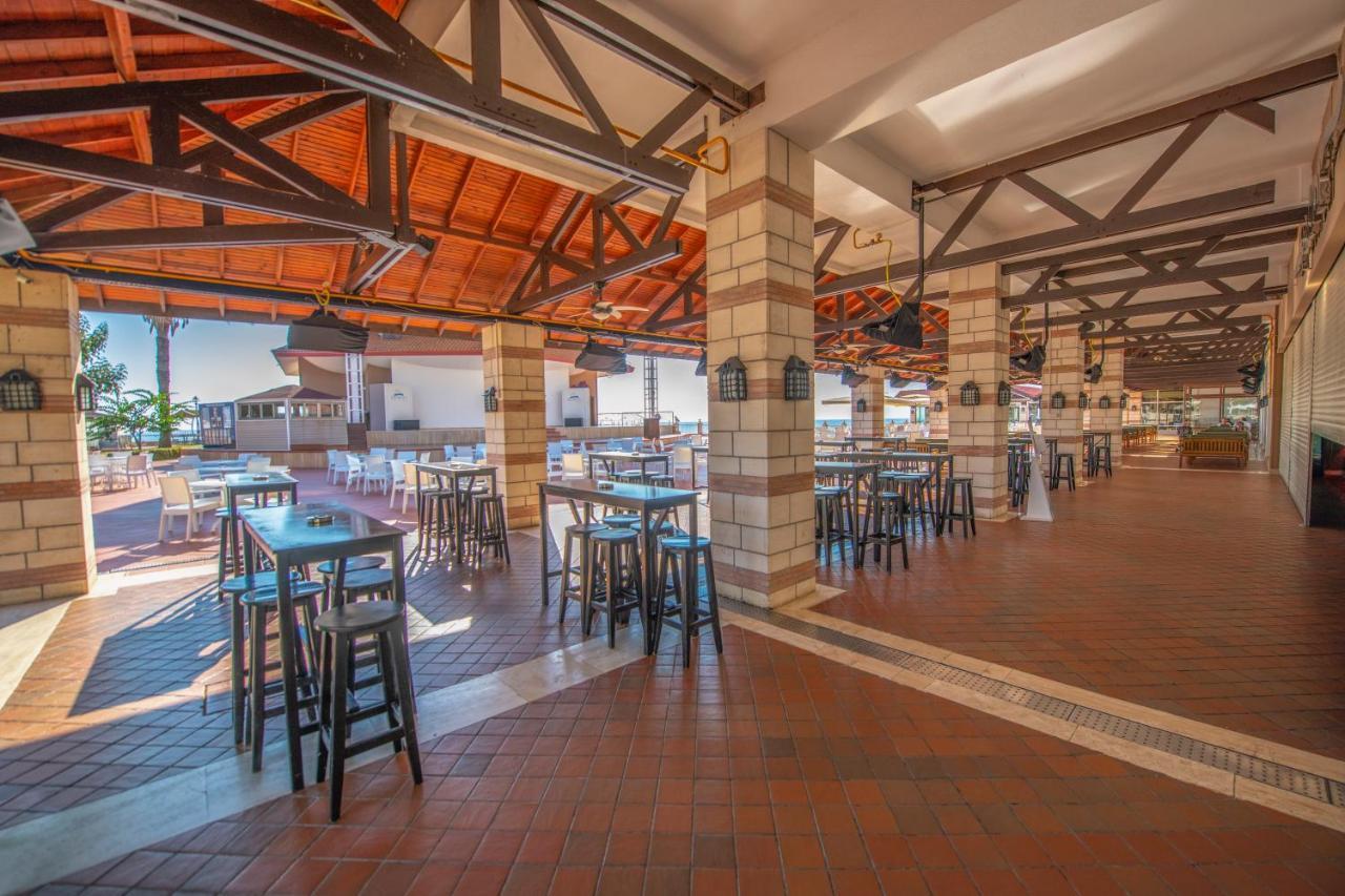 Salamis Bay Conti Resort Hotel & Casino Famaguszta Kültér fotó The interior of the terminal